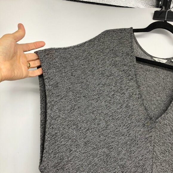 Reitman's Grey & White Marled cap Sleeve draped knit front top Plus size 2x - Picture 6 of 16